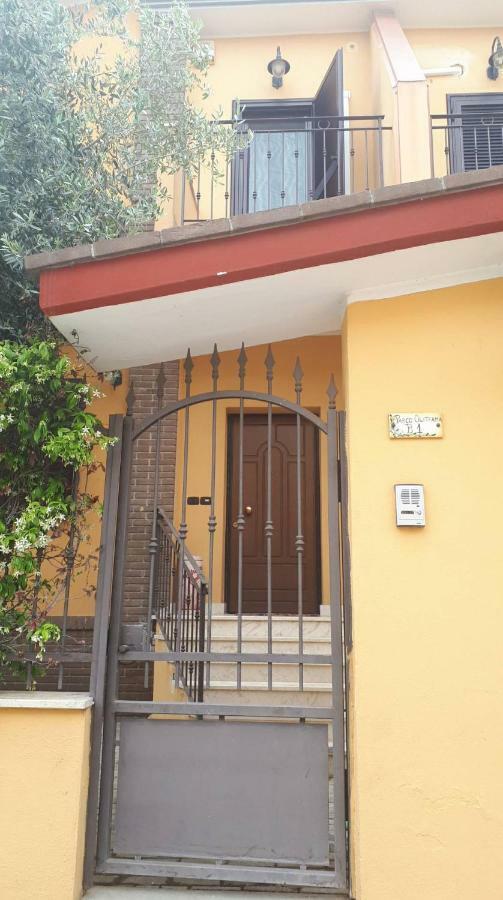 Villa Jamyra Sant'Arpino Eksteriør billede
