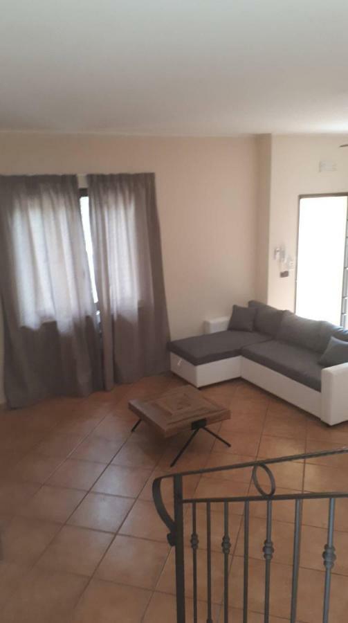 Villa Jamyra Sant'Arpino Eksteriør billede